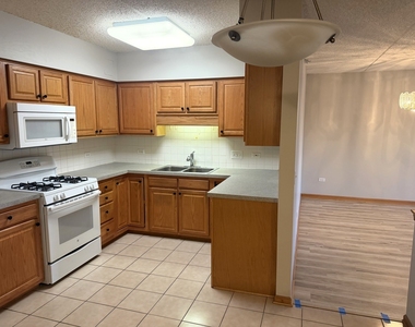750 Pearson Street - Photo Thumbnail 10