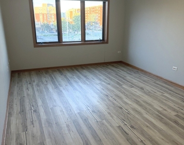 750 Pearson Street - Photo Thumbnail 16