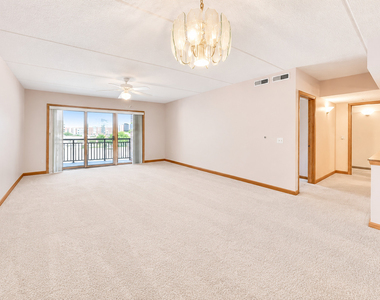 750 Pearson Street - Photo Thumbnail 11
