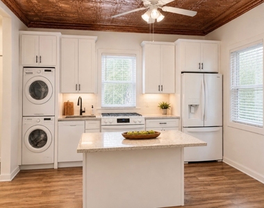 1905 W 19th Street - Photo Thumbnail 2
