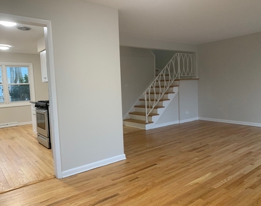 822 Skokie Boulevard - Photo Thumbnail 4