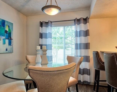 8601 Roberts Drive - Photo Thumbnail 3
