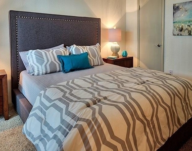 8601 Roberts Drive - Photo Thumbnail 12