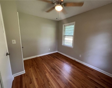 1148 Center Street Sw - Photo Thumbnail 20