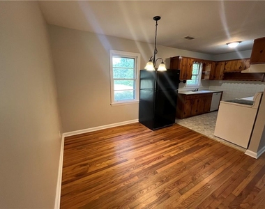 1148 Center Street Sw - Photo Thumbnail 9