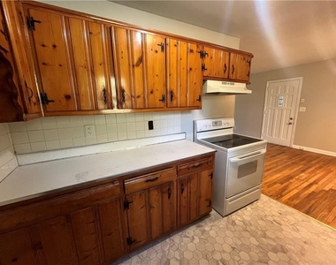 1148 Center Street Sw - Photo Thumbnail 7