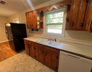 1148 Center Street Sw - Photo Thumbnail 10