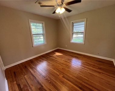 1148 Center Street Sw - Photo Thumbnail 15