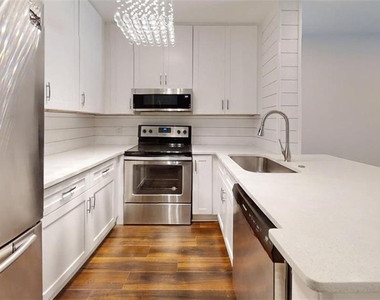 300 Johnson Ferry Road Ne - Photo Thumbnail 17