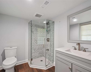 5132 Willow Point Parkway - Photo Thumbnail 28