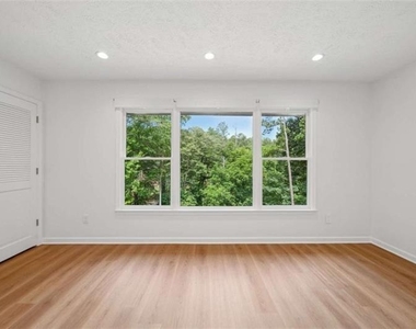 5132 Willow Point Parkway - Photo Thumbnail 26