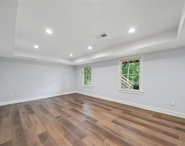 5132 Willow Point Parkway - Photo Thumbnail 32