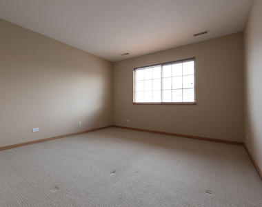 309 Abington Woods Drive - Photo Thumbnail 10