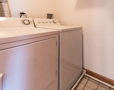 309 Abington Woods Drive - Photo Thumbnail 12