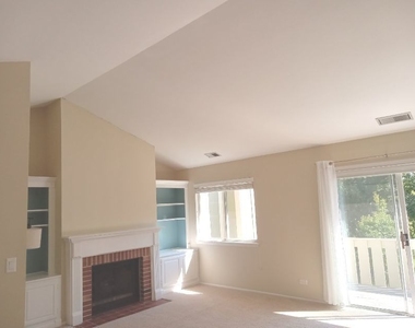 1027 Auburn Lane - Photo Thumbnail 14
