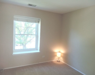 1027 Auburn Lane - Photo Thumbnail 17