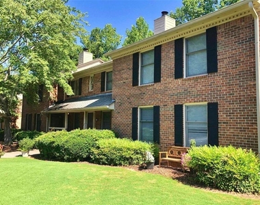 1831 Briarcliff Circle Ne - Photo Thumbnail 17