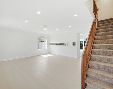 1320 Burns Drive - Photo Thumbnail 4