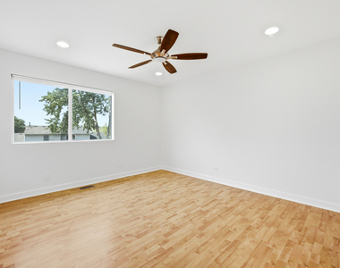 1320 Burns Drive - Photo Thumbnail 25
