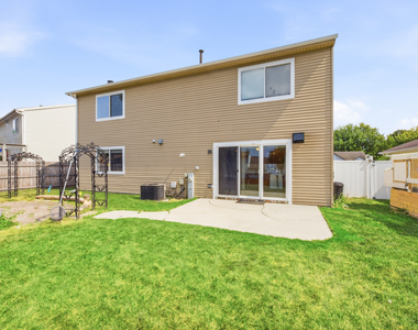 1320 Burns Drive - Photo Thumbnail 29