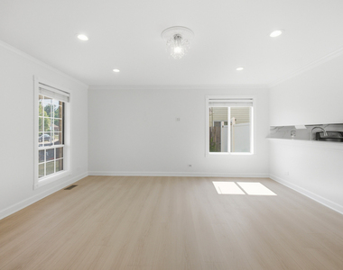 1320 Burns Drive - Photo Thumbnail 6