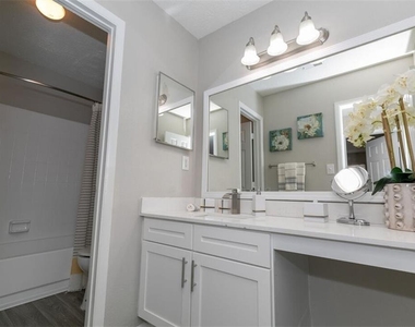 820 Canton Road - Photo Thumbnail 7