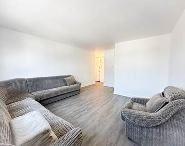 2606 W Balmoral Avenue - Photo Thumbnail 2