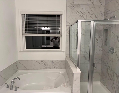 8755 Chesford Grove - Photo Thumbnail 4