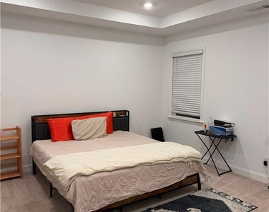 8755 Chesford Grove - Photo Thumbnail 5