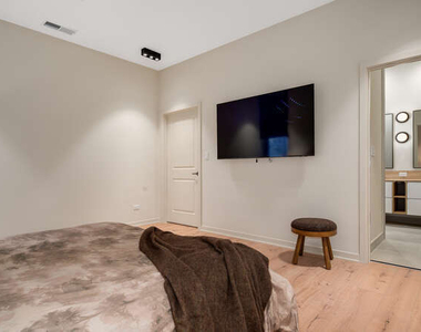 1257 N Ashland Avenue - Photo Thumbnail 18