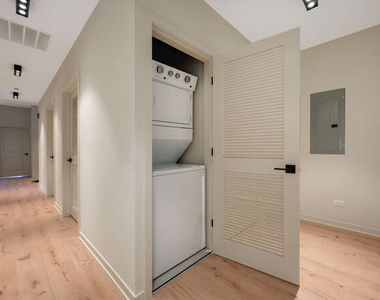 1257 N Ashland Avenue - Photo Thumbnail 22