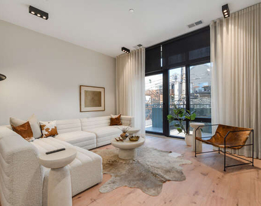1257 N Ashland Avenue - Photo Thumbnail 11