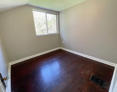 603 Mill Street - Photo Thumbnail 13