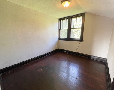 603 Mill Street - Photo Thumbnail 9