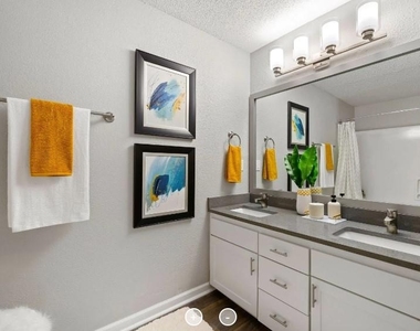 8085 Adair Lane - Photo Thumbnail 18
