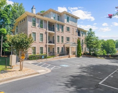 2360 Logan Circle Ne - Photo Thumbnail 47