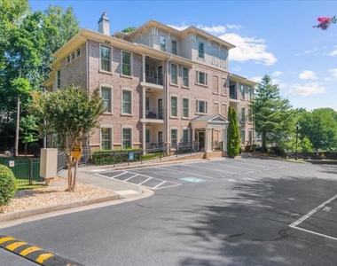 2360 Logan Circle Ne - Photo Thumbnail 45