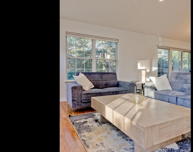 121 Commons Court - Photo Thumbnail 29