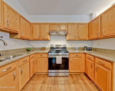 121 Commons Court - Photo Thumbnail 13