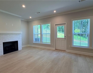 3235 Cherry Grove Way - Photo Thumbnail 8