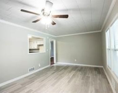 916 Jones Mill Road - Photo Thumbnail 11