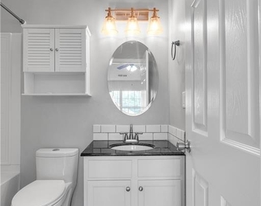 2827 Creek Bottom Court - Photo Thumbnail 8