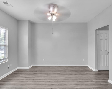 2827 Creek Bottom Court - Photo Thumbnail 10