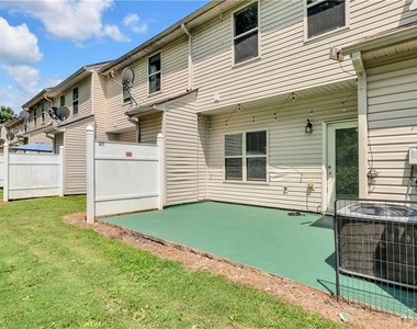 2827 Creek Bottom Court - Photo Thumbnail 25