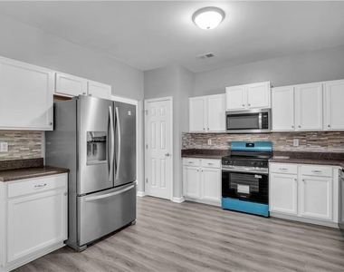 2827 Creek Bottom Court - Photo Thumbnail 20