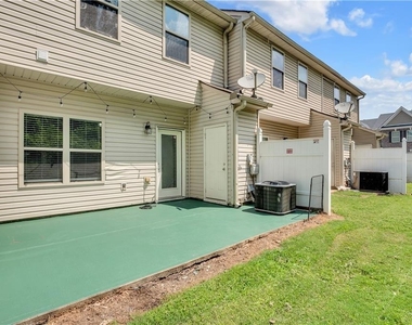 2827 Creek Bottom Court - Photo Thumbnail 27