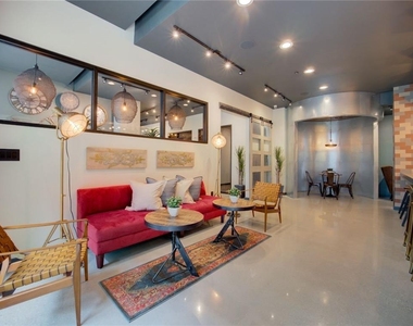 935 Marietta Street Nw - Photo Thumbnail 6