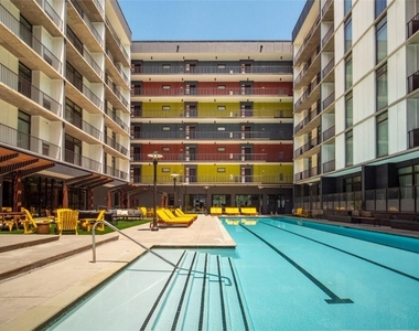 935 Marietta Street Nw - Photo Thumbnail 13