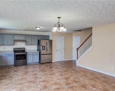 2760 Rusticwood Drive - Photo Thumbnail 10