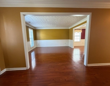 2760 Rusticwood Drive - Photo Thumbnail 34